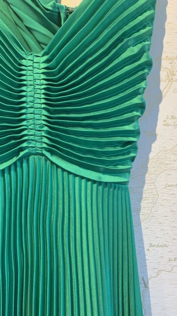 Green Backless Prom Dress for Vegas Pool Party?? Glam Chiffon Evening Dress for Special Ocassion HZ1024