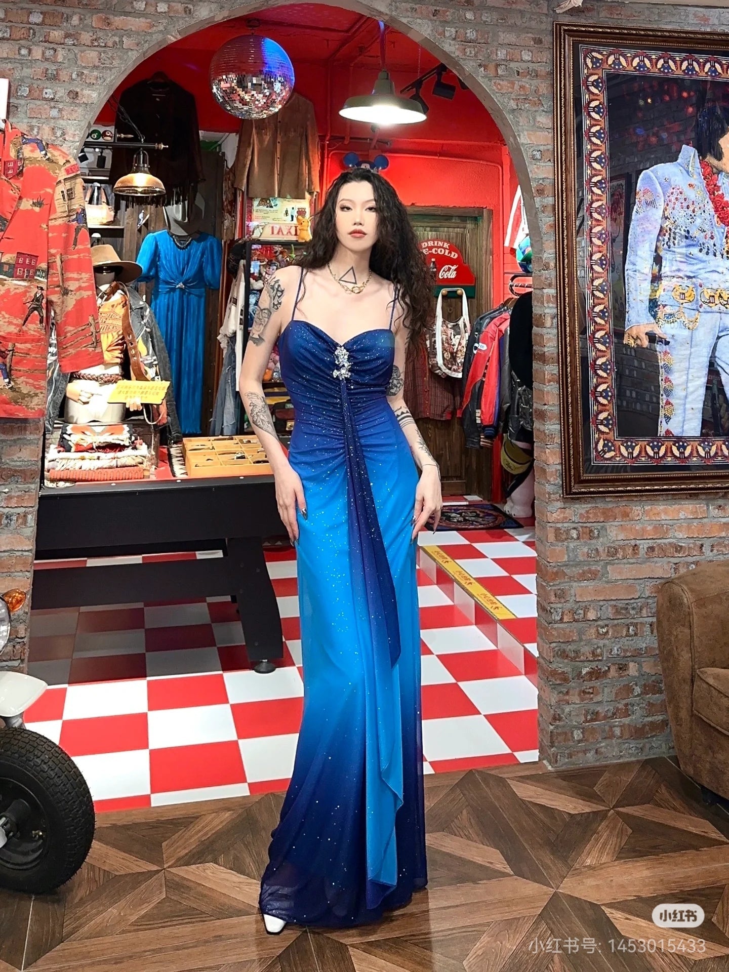 Chiffon Gradient Blue Prom Dress for Party Elegant 2000s Spaghetti Strap Evening Gown HZ1024