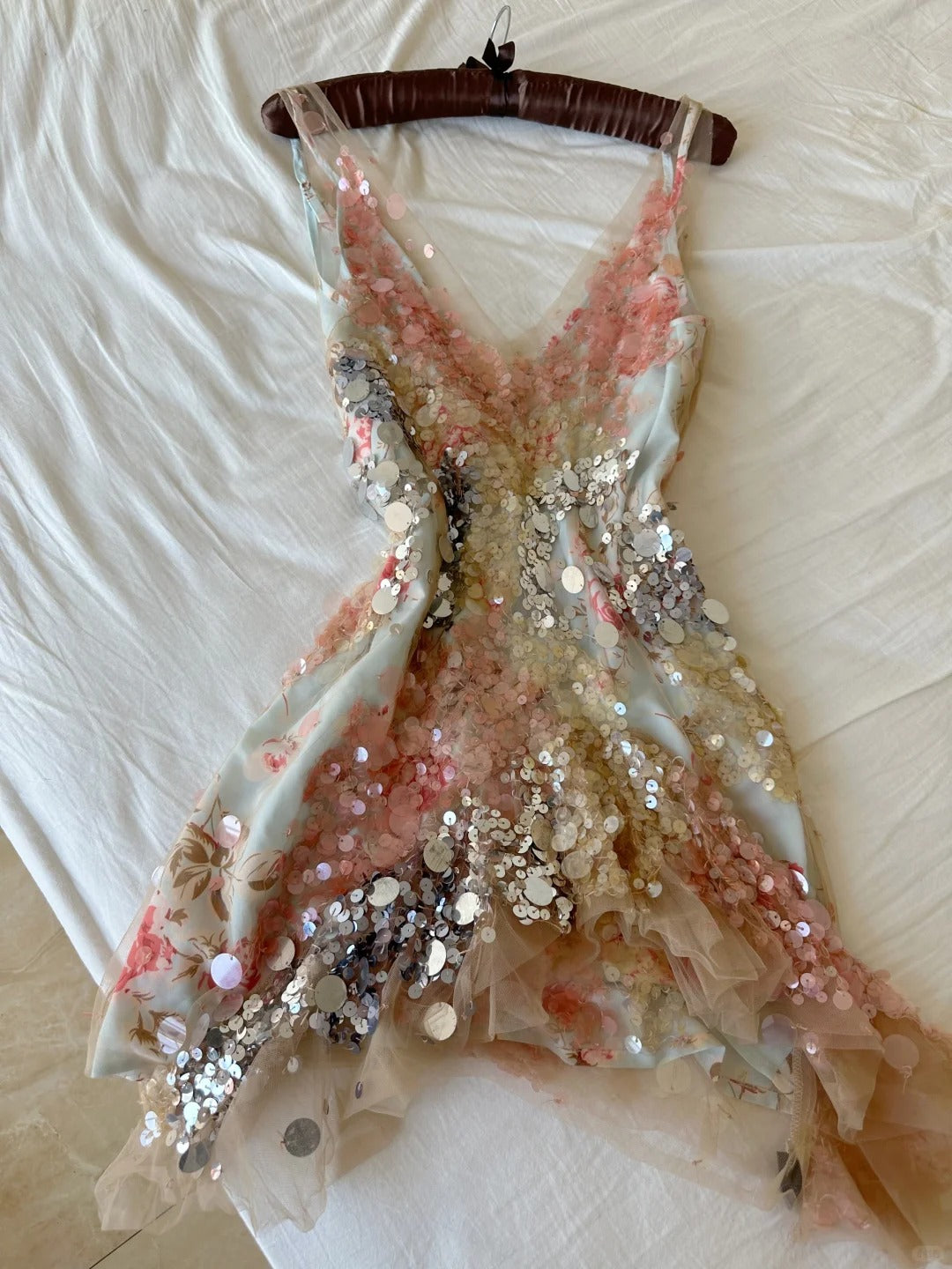 V-neck Bodycon Party Dress Sequin Chiffon Short Prom Dresses Sparkly Homecoming Dresses HZ1024